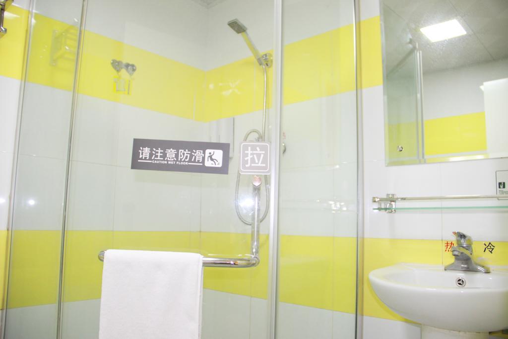 7Days Inn Foshan Zumiao Baihua Plaza Zewnętrze zdjęcie